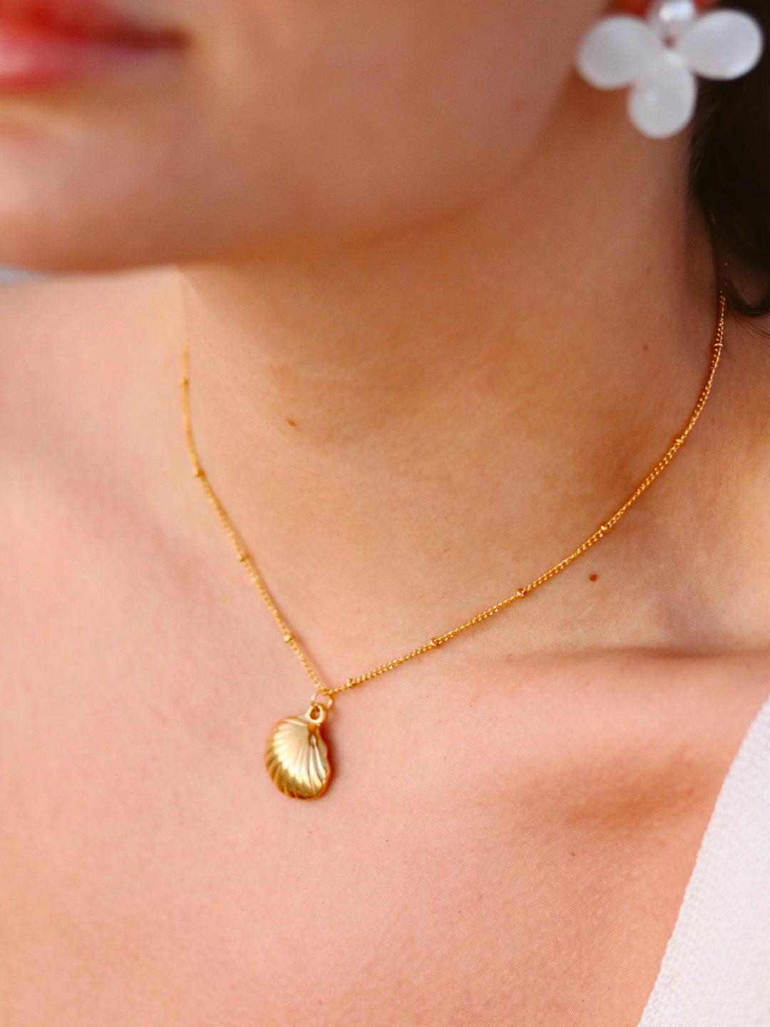 Anela Shell Pendant Necklace