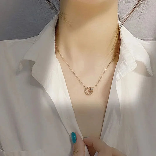 Classic Design Famous Brand Roman numerals Pendant Necklace For Woman