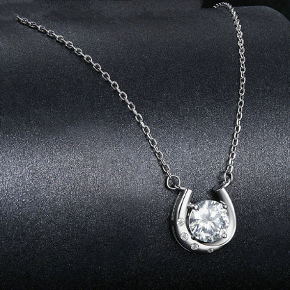 Women's Light Luxury Horseshoe Moissanite Necklace
