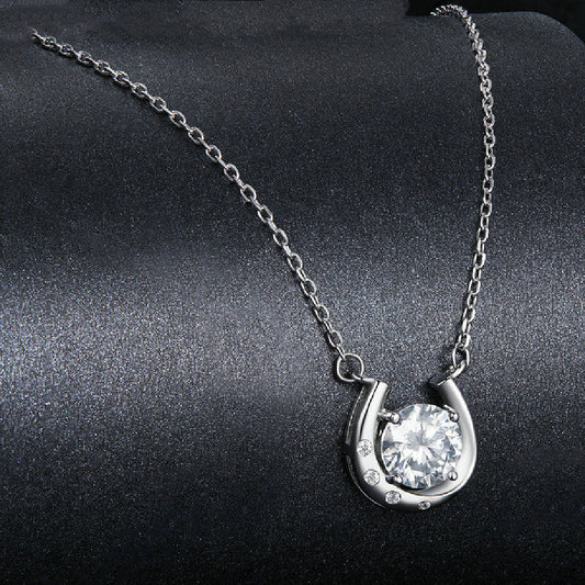 Women's Light Luxury Horseshoe Moissanite Necklace