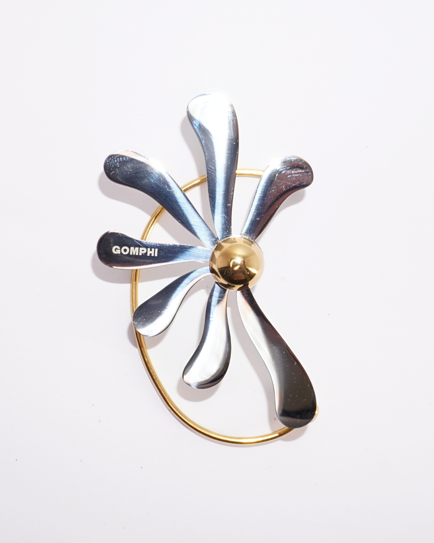 daisy cuff silver and gold