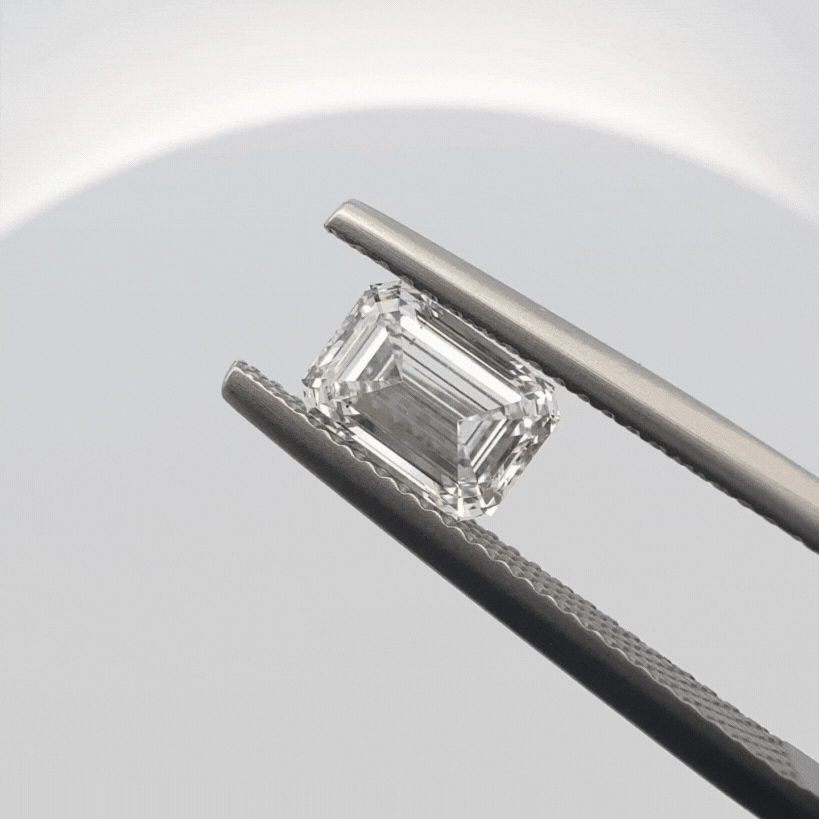 IGI Certified 3.20ct - 3.25ct Emerald Cut Lab Grown Diamond  - E Color, VS 1 Clarity