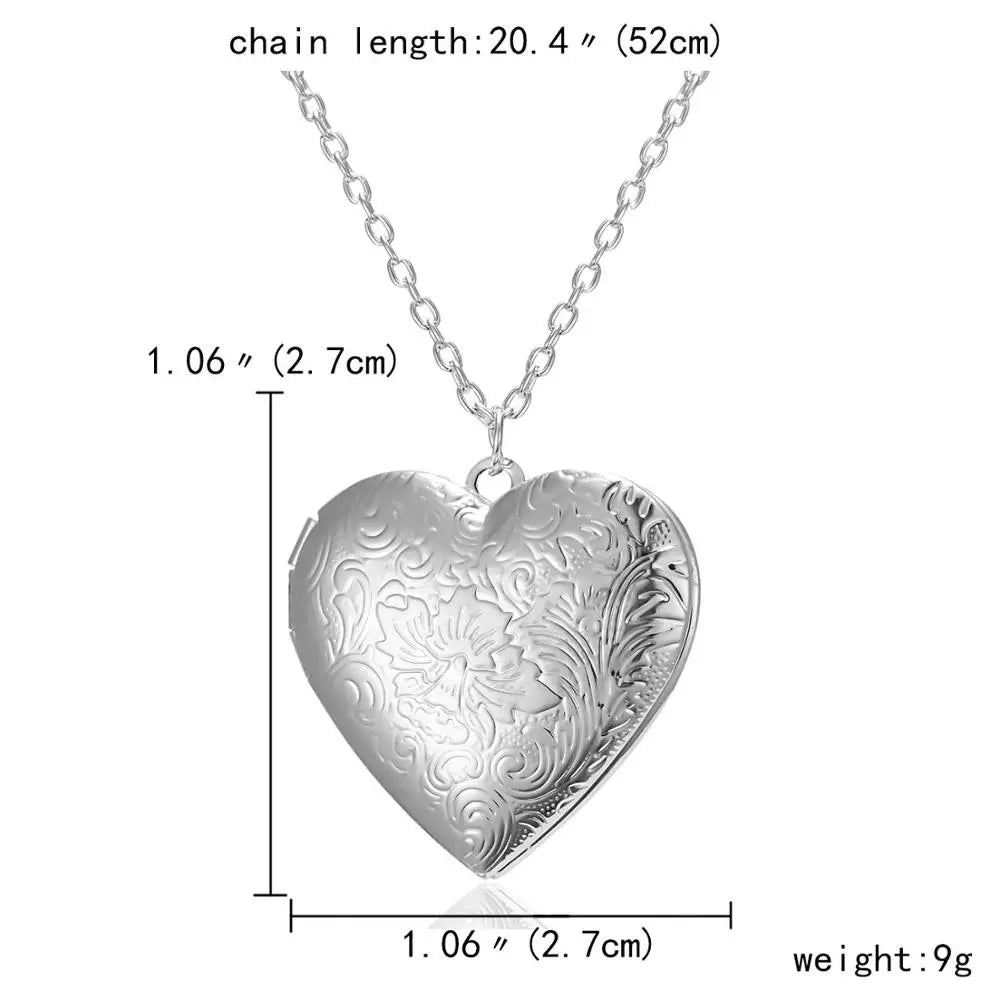 Carved Design Love Necklace Personalized Heart-shaped Photo Frame Pendant Necklace For Women Family Jewelry For Valentine's Day