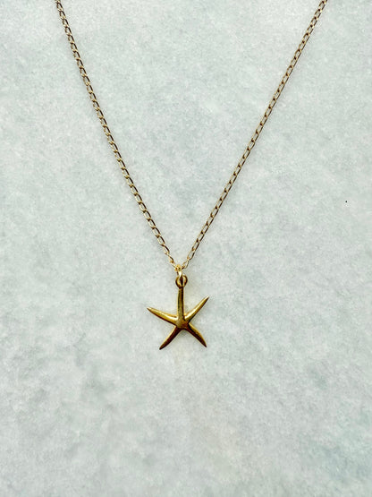 Starfish Pendant Necklace / Gold Vermeil