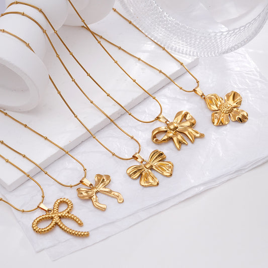 Light Luxury Design Non-fading Titanium Steel Bow Necklace
