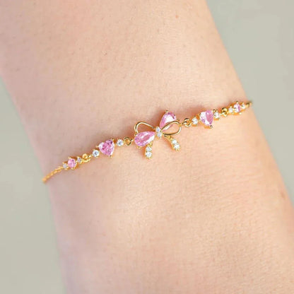 BowCharm Heart Bracelet – Elegant Symbol of Love!