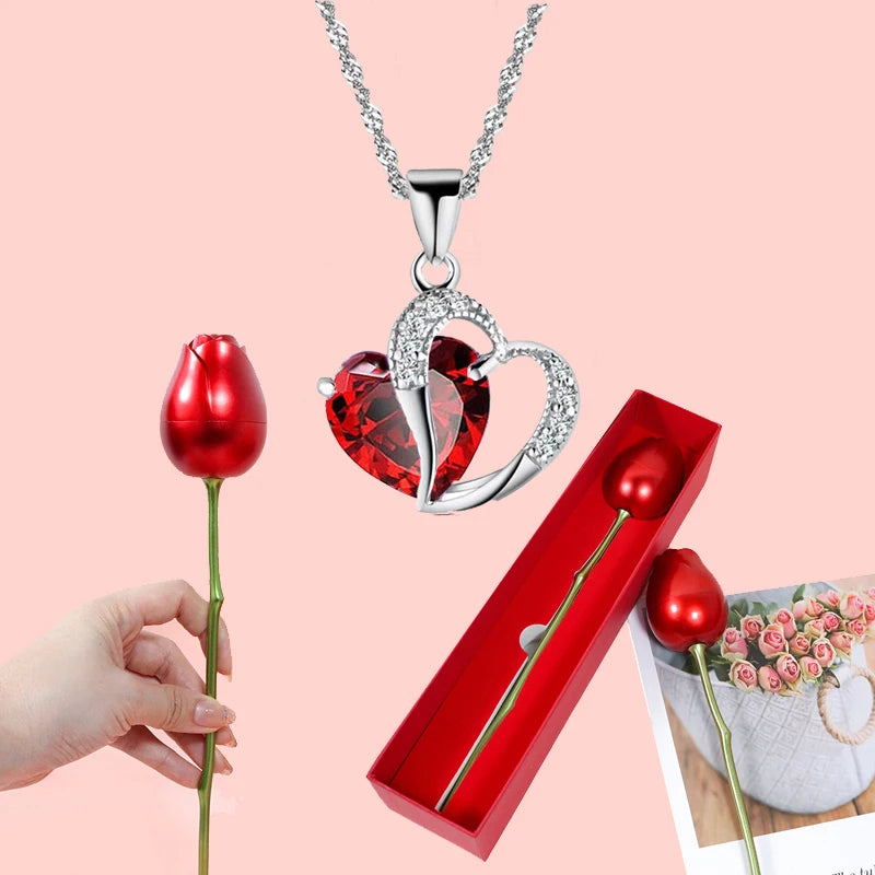 Heart Necklace in Bloom – Perfect Gift in a Rose Gift Box