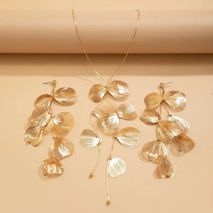 Aesthetic Elegant Ginkgo Leaf Pendant Earrings Necklace Set for Women
