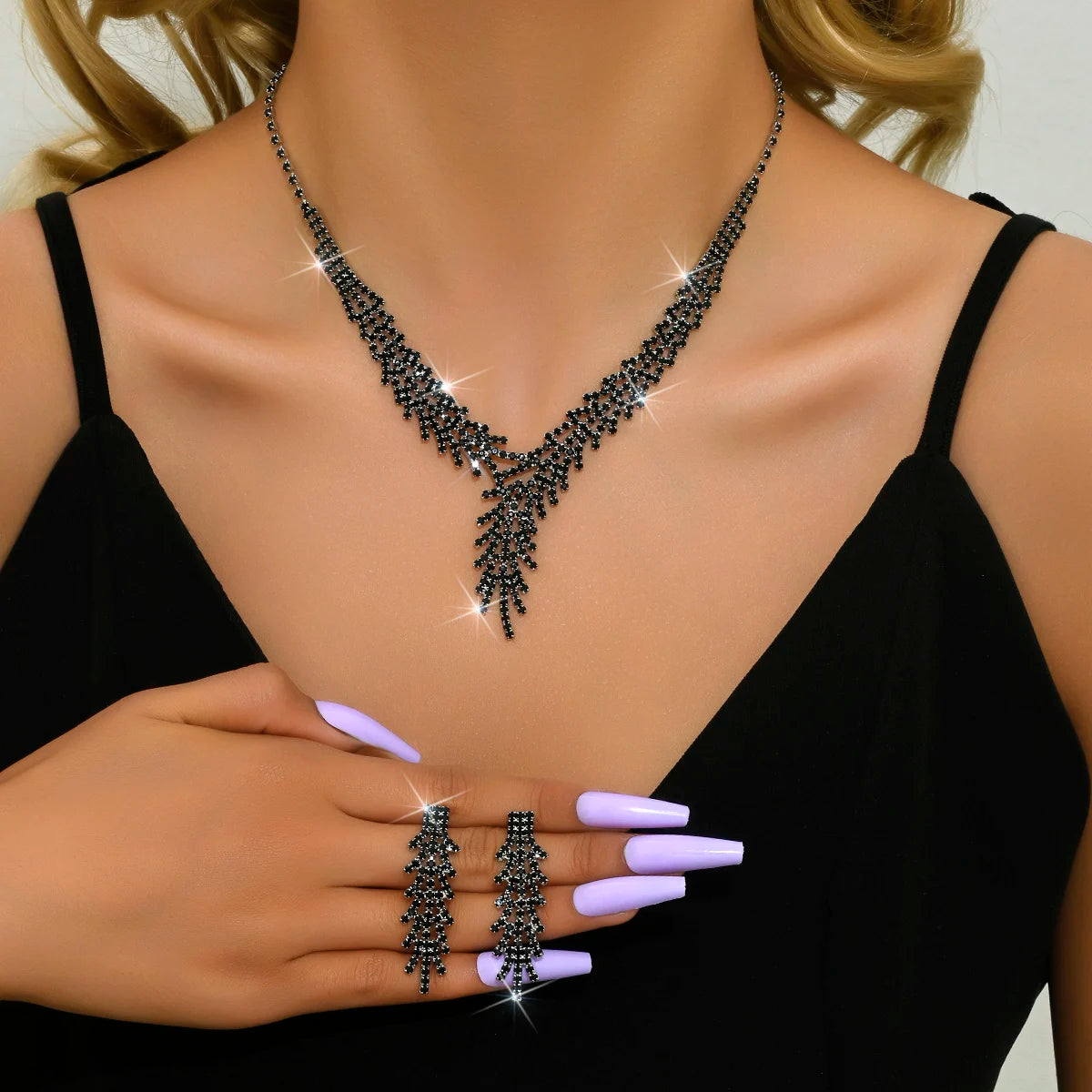 3 Pieces of WOMEN'S Trendy Claw Chain Series Leaf Earrings Necklace