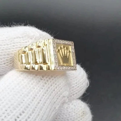 Retro Gold Crown Ring: Shiny Zircon Inlaid Luxury Jewelry Accessorie