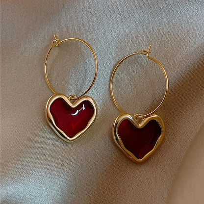 2 Pieces of Trendy Wine Red Heart-shaped Earrings for Women, Outdoor