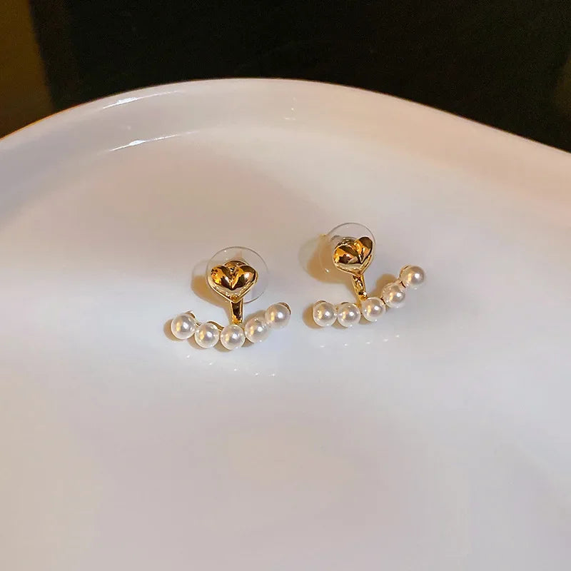 Light Luxury Imitation Pearl Stud Earrings Sweet Heart-shaped Ear Stud