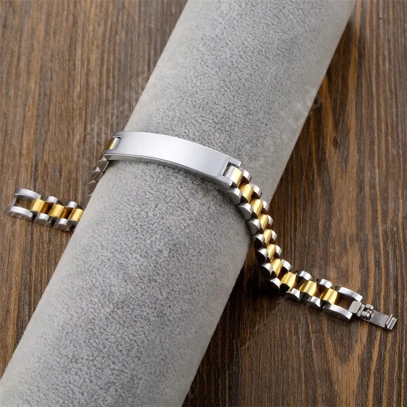 Eternal Gaze: Personalized Bracelet with Your Unique Touch