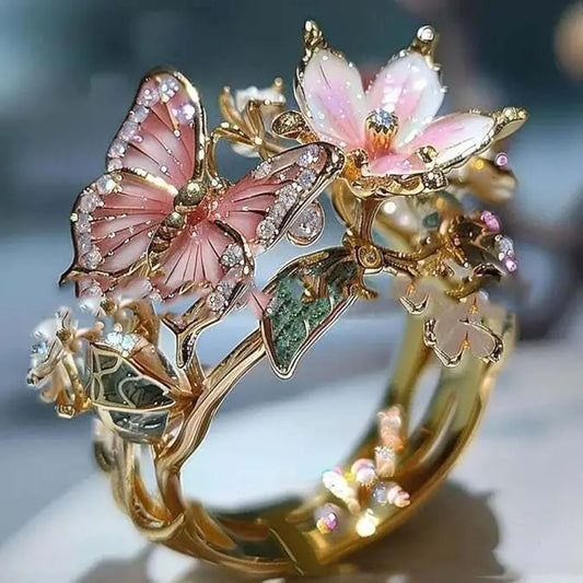 FlutterBloom Ring – Nature’s Elegance on Your Finger
