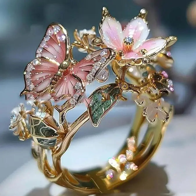 FlutterBloom Ring – Nature’s Elegance on Your Finger