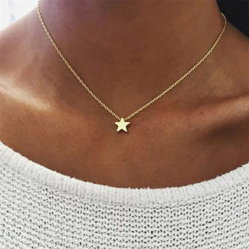 Endearing Three Layer Three Pendant Golden Metal Necklace