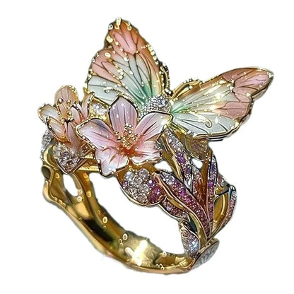 FlutterBloom Ring – Nature’s Elegance on Your Finger