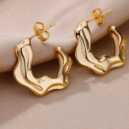 Gold Plating Heart Shape Hoop Earrings For Women Twisted Heart