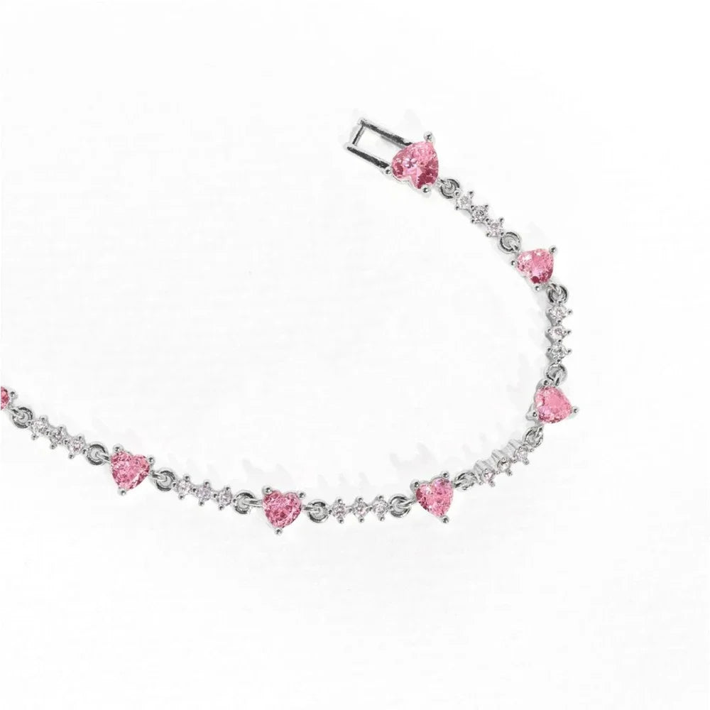 BowCharm Heart Bracelet – Elegant Symbol of Love!