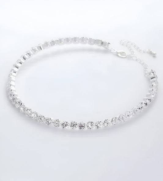 Women's Beautifull Silver Diamond Bracelet Size 10X9X4 CM  Color