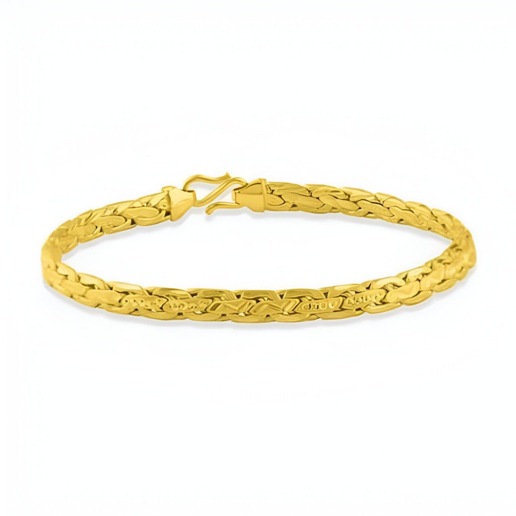 Women's Beautifull Stylish Gold Bracelet Size 10X9X4 CM  Color Gold